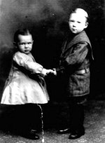 David Brimble w/ older brother, Richard - 1910